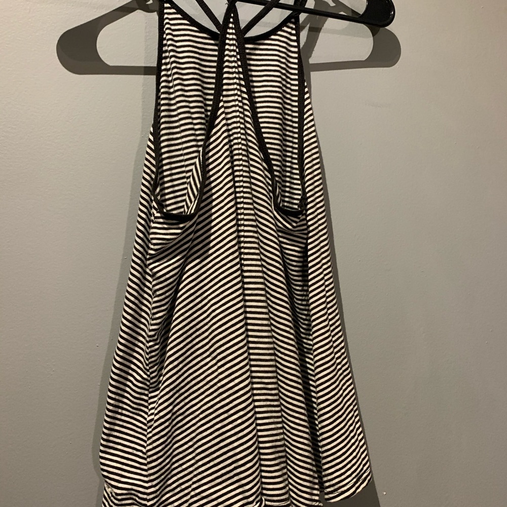 Top - Picture 2 of 4